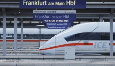 Mensch gerät unter ICE in Frankfurt | hessenschau.de