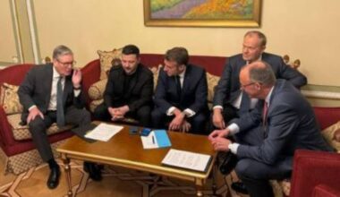 Nach Telefonat mit Trump: Ukraine bietet Putin 30 Tage Waffenruhe an