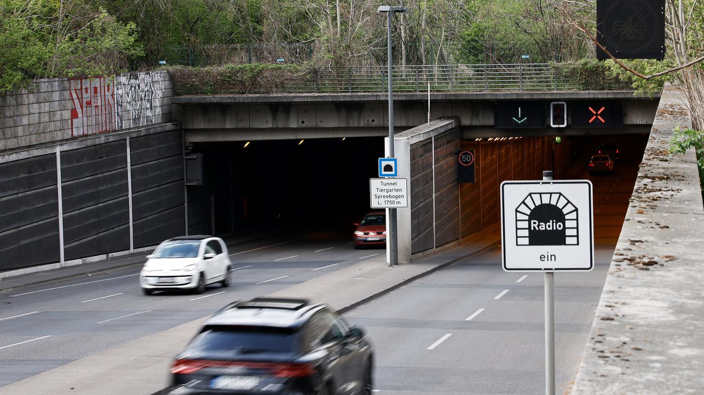 Tiergartentunnel wegen technischer Störung gesperrt