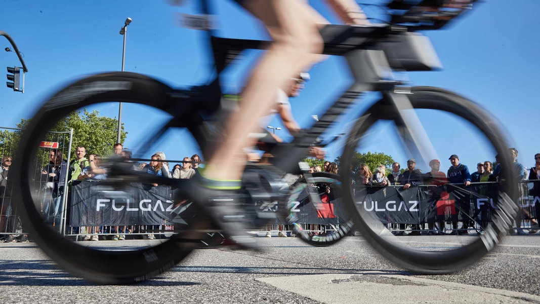 Viele Straßensperrungen für Ironman 2025 am 1. Juni in Hamburg | NDR.de - Nachrichten