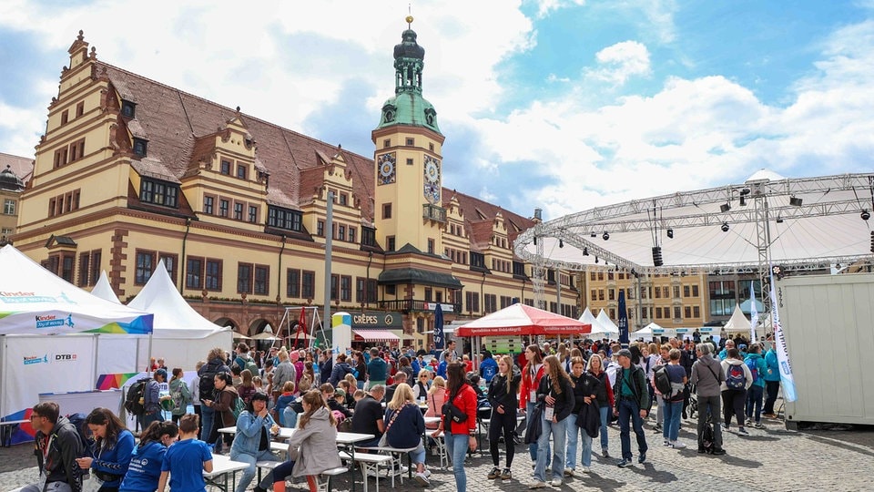 News-Blog: Turn-EM und Deutsches Turnfest: Turn-EM und Deutsches Turnfest: Leipzig voller gutgelaunter Menschen