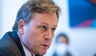 Uni-Präsident warnt vor „neuer Form des Elfenbeinturms“