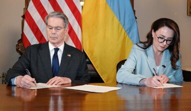 USA und Ukraine unterzeichnen „historisches“ Wirtschaftsabkommen