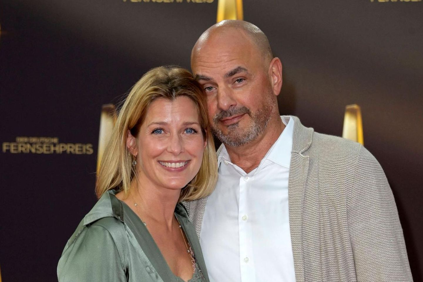 Valerie Niehaus und Manuel Graf bei der Verleihung des Deutschen Fernsehpreises 2023.