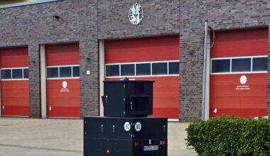 Verwunderung über mobilen Blitzer an der Feuerwache