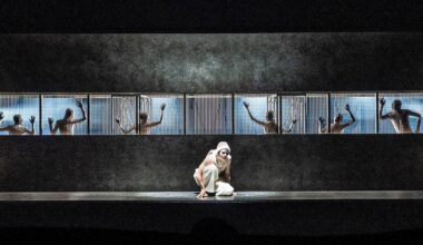 Brechts "Heilige Johanna" im Schauspielhaus Düsseldorf