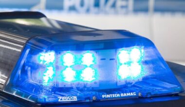 Zwei Fahrgäste in Wuppertal leicht verletzt