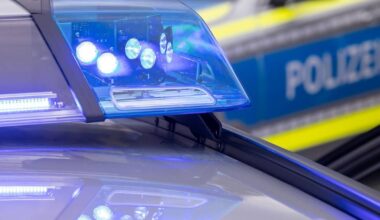 Verkehrsunfall mit fünf beteiligten Autos in Wuppertal