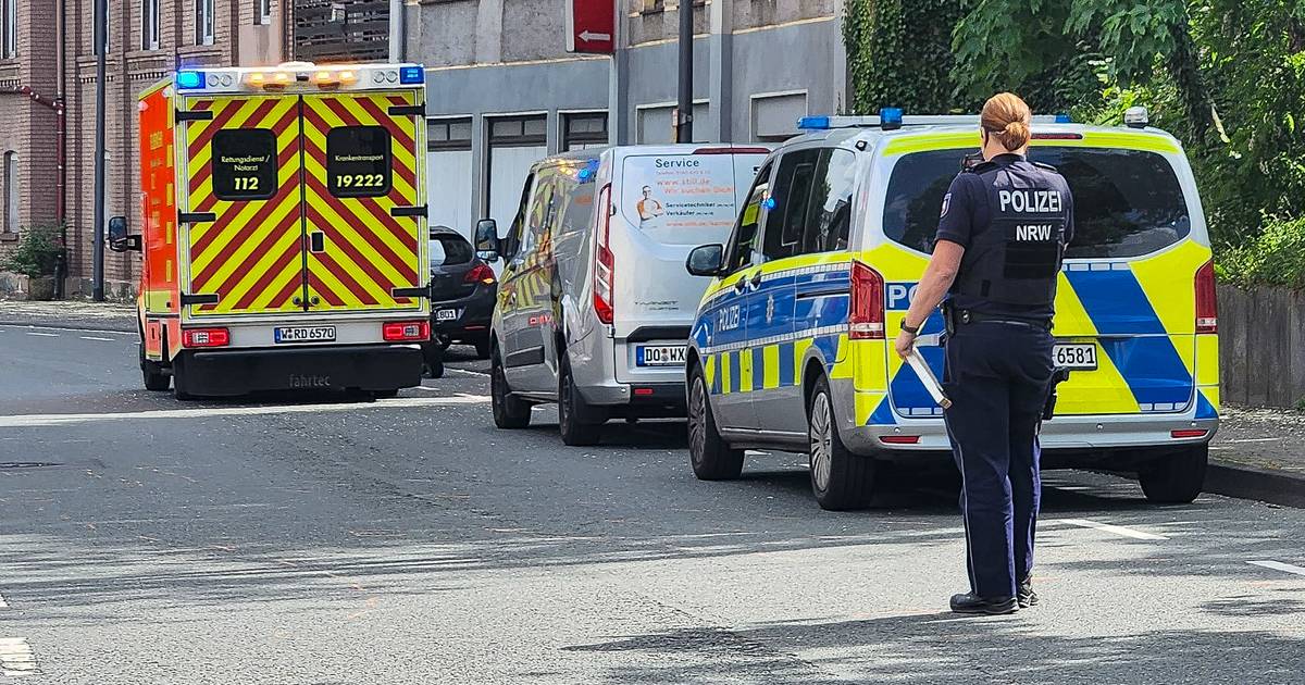 Motorradfahrerin nach Verkehrsunfall in Wuppertal leicht verletzt