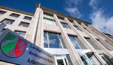 Bestechungsskandal an Uni Duisburg-Essen: Haftstrafen für Uni-Sekretärin