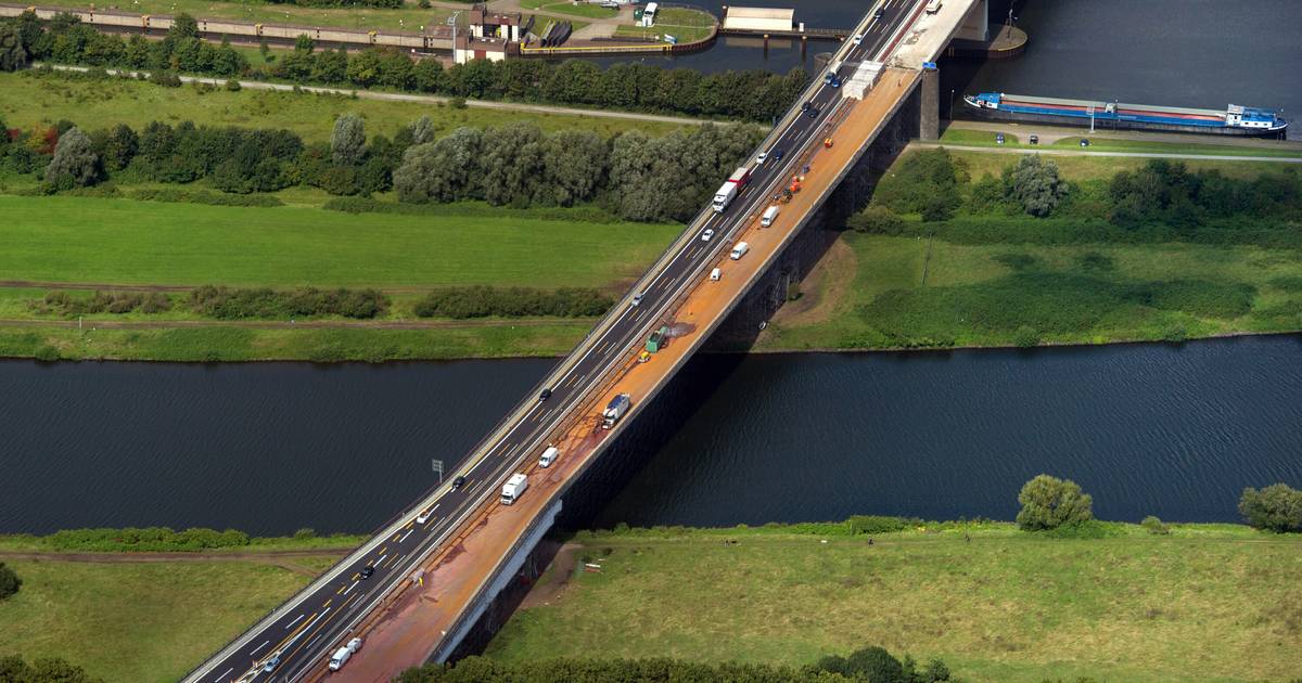 Vorzeitiger Neubau der Berliner Brücke an der A59 angeordnet