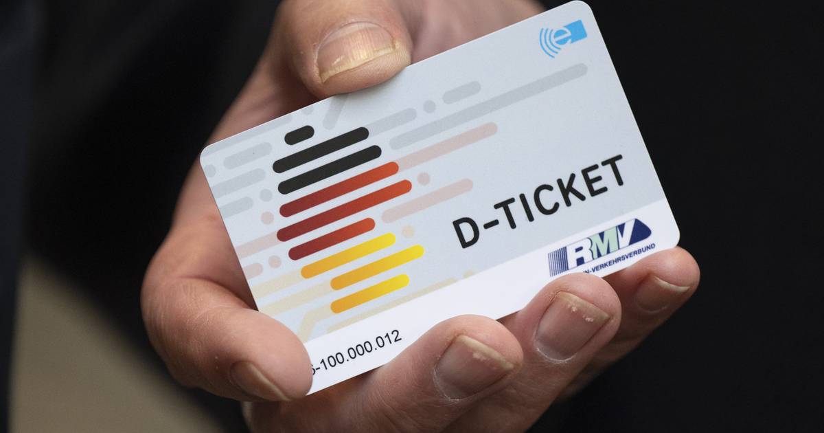 Deutschlandticket für Schüler in Düsseldorf bleibt bestehen
