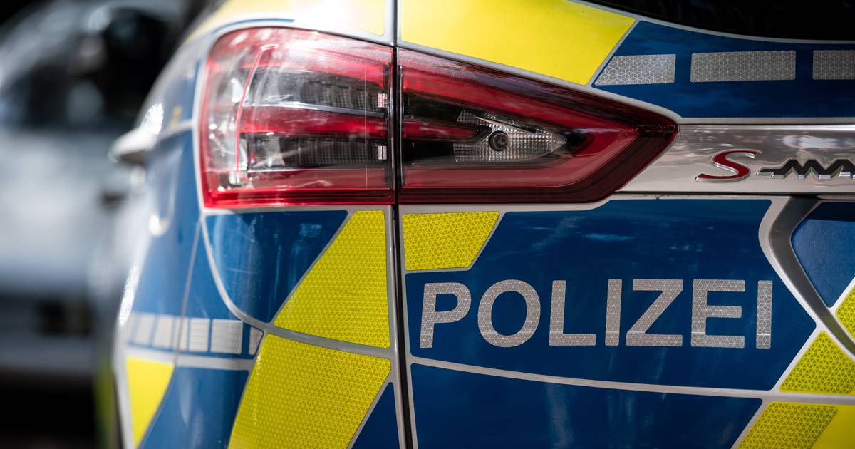 Paket-Transporter fährt Mädchen an – Fahrer flüchtet