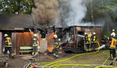 Mehrere Brände in einer Nacht: Feuerwehr Wuppertal im Dauereinsatz