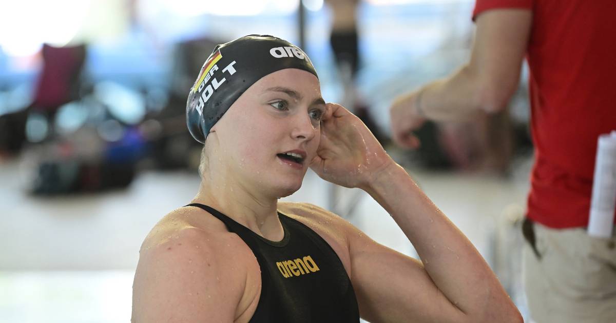Nina Holt schwimmt neuen Weltrekord bei DM