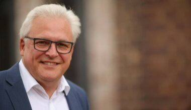 OB-Kandidatur von Leverkusens Dezernet Adomat in Bochum wackelt