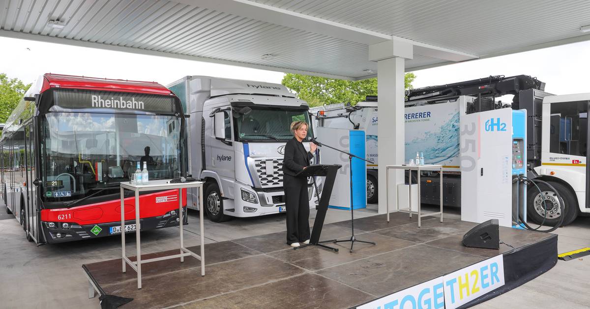 Düsseldorf: Größte Wasserstoff-Tankstelle Europas eröffnet