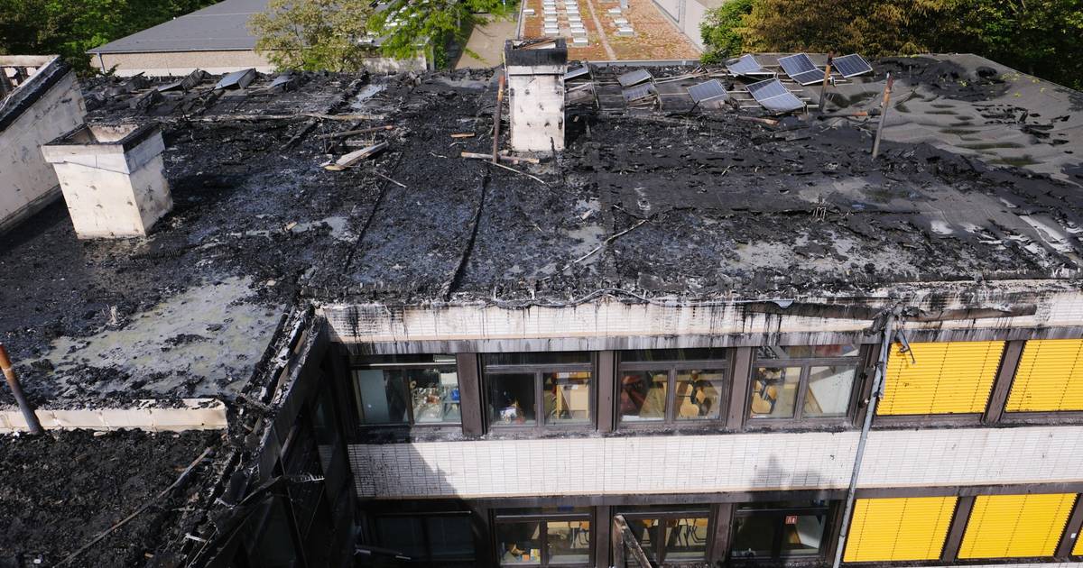 Nachlöscharbeiten dauern am Mittwoch an