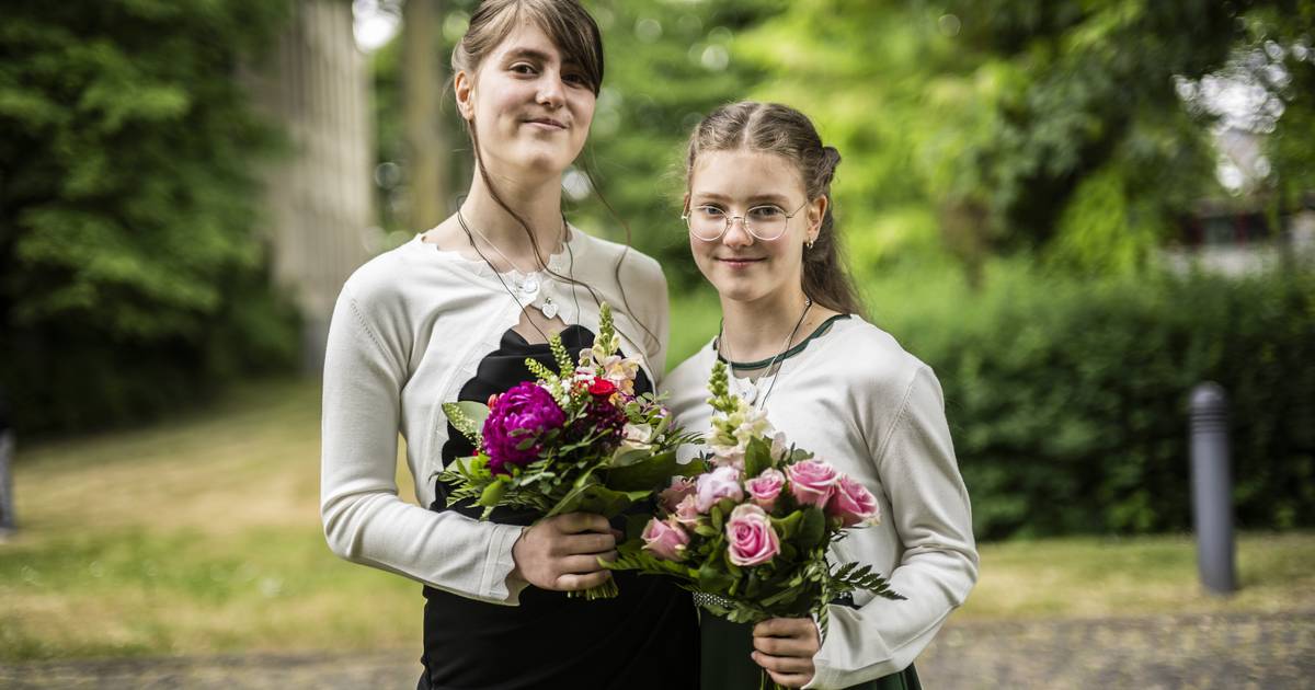 Kinder feiern Erstkommunion und Konfirmation