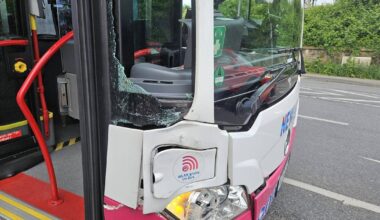 Bus-Unfall am Bismarckplatz in Mönchengladbach