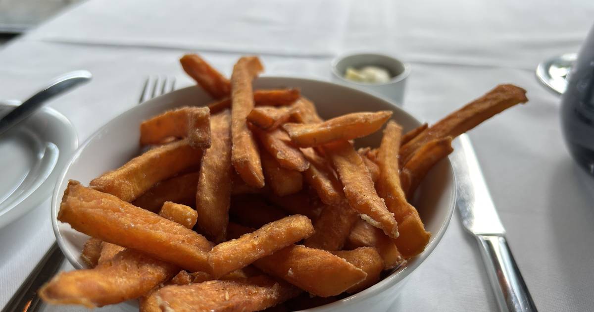 Süßkartoffel-Pommes in Düsseldorf essen - teuer und günstig