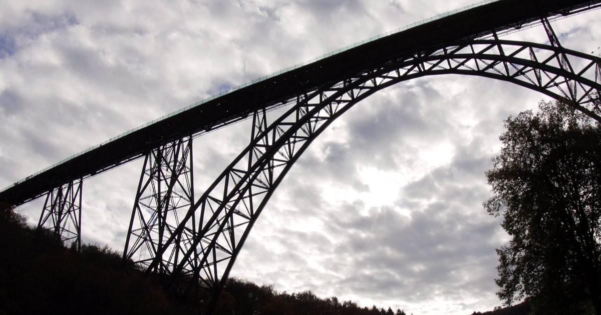 Suizide an der Müngstener Brücke in Solingen gefährden auch Parkbesucher
