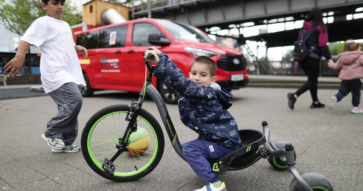 Der CVJM Oberbarmen bringt Spiel und Spaß auf den Berliner Platz