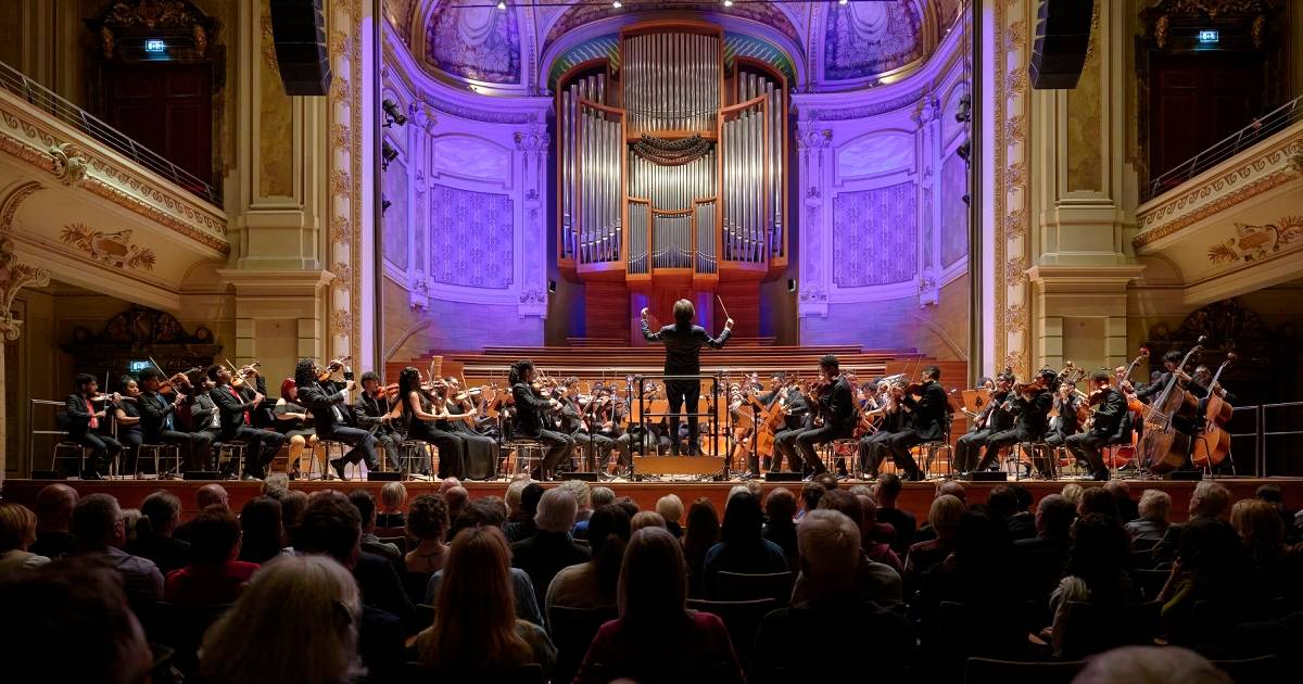 Brasilianisches Feuer in der Historischen Stadthalle Wuppertal