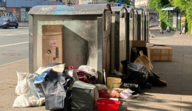„Hier wird nicht richtig kontrolliert“ – FDP kritisiert Sauberkeit an Containern in Wuppertal