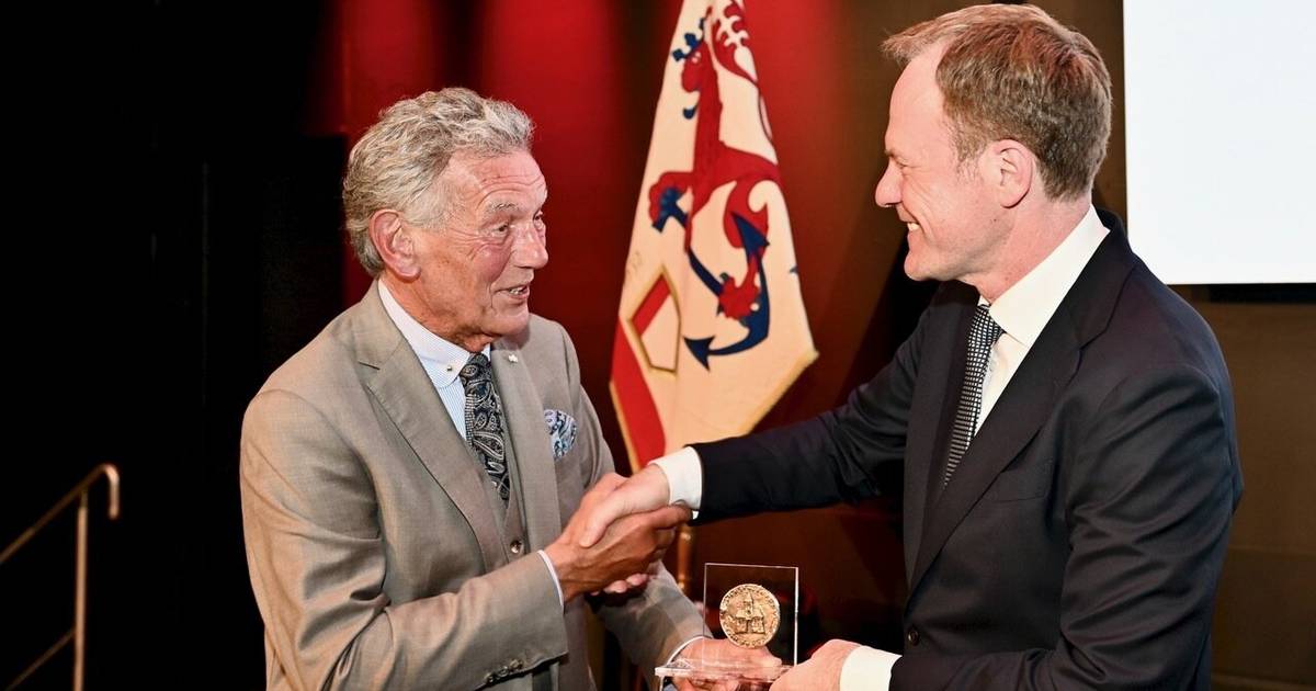 Wolfgang Rolshoven ist Ehrenbaas der Düsseldorfer Jonges
