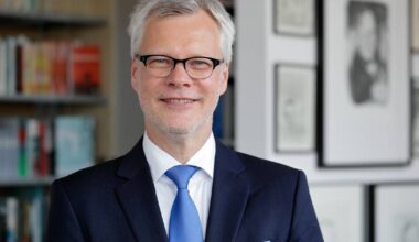 Barbian mit Vortrag über Literatur zur NS-Zeit