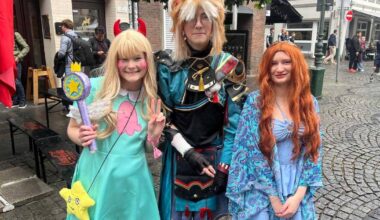 Fest bei Wind und Regen gestartet