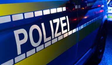 Nordrhein-Westfalen: Wieder Lkw auf A4 in Köln umgekippt - Autobahn stundenlang gesperrt