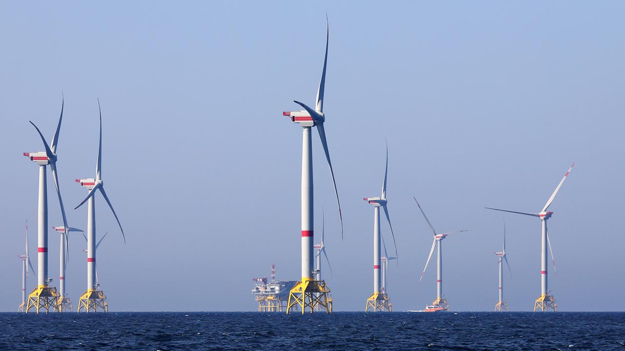 Russlands hybrider Krieg - Politik setzt auf Offshore-Betreiber bei Überwachung der Ostsee - tagesschau.de