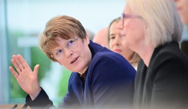 Wirtschaftsweise Grimm rügt Beschlüsse der Koalition scharf
