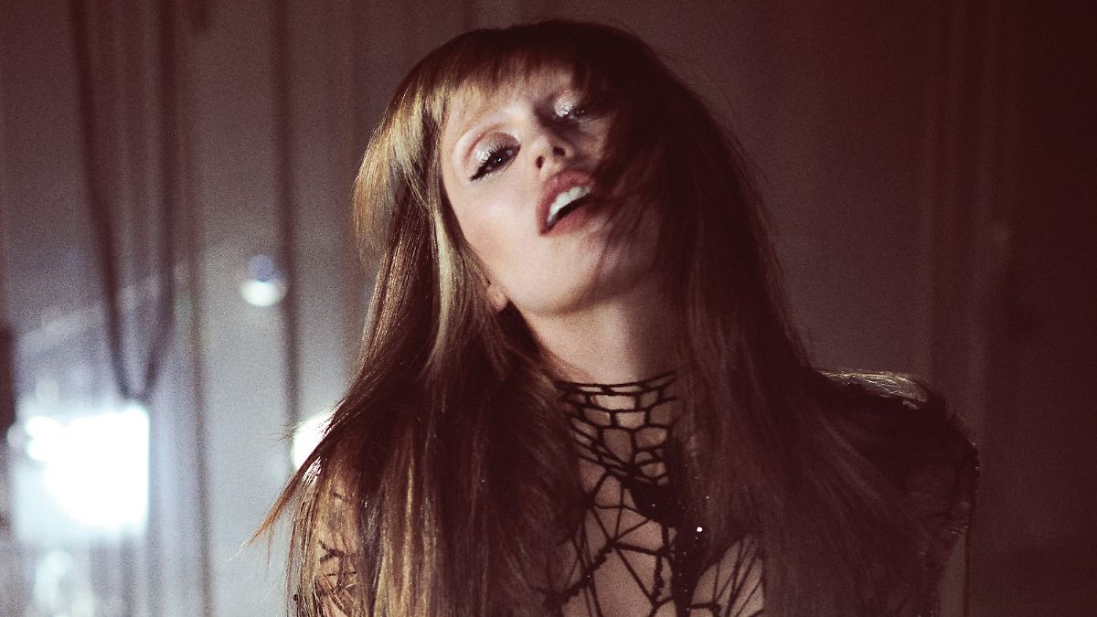 Weniger ist mehr: Miley Cyrus tritt auf die Soundbremse