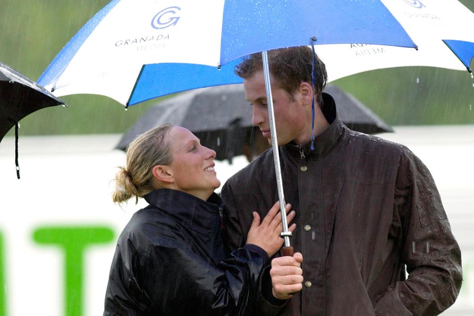 Zara Tindall und Prinz William bei einem Spendensporttag im Juli 2004 in Tidworth.