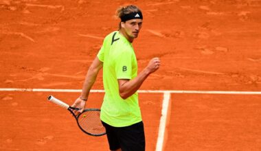 Zverev müht sich gegen de Jong in die nächste Runde