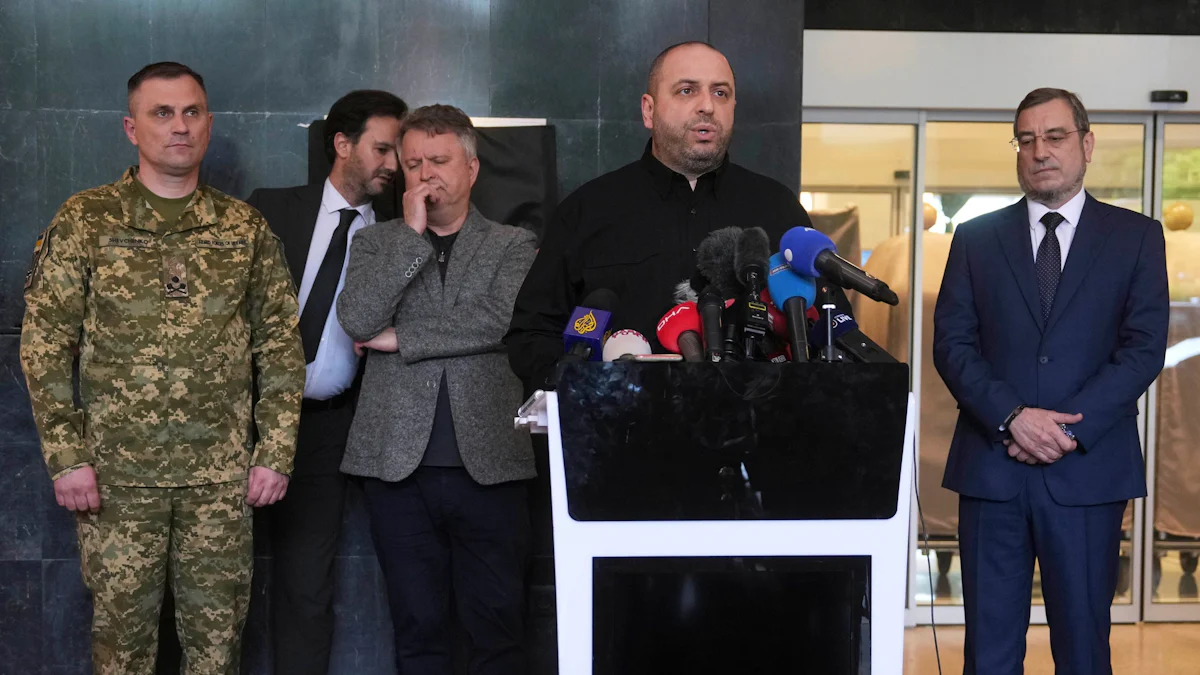 Ukraine News: Kiew zeigt vor neuen Verhandlungen in Istanbul Stärke - Politik