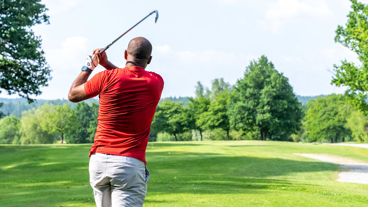 VfB Stuttgart: Legenden Masters! Ex-Fußballer duellieren sich beim Golfen | Sport