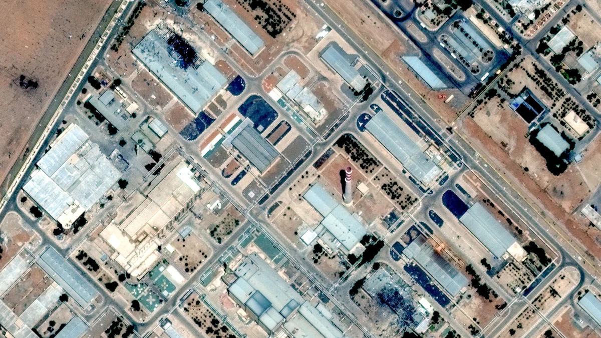 News zu Nahost: Israel greift iranische Atomanlage Isfahan an - Politik