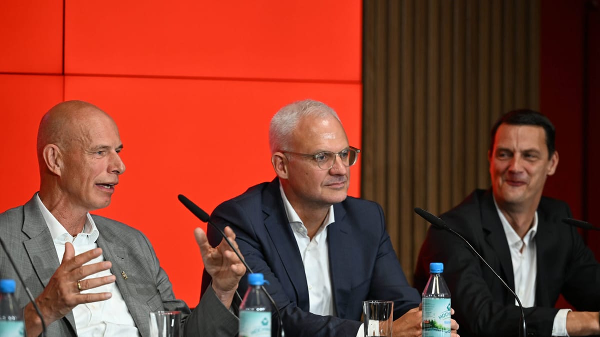 "Team FC" zeigt klare Kante und will Verein umkrempeln