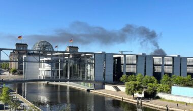 Brand in Berlin: Feuer in 17-stöckigem Hochhaus wieder gelöscht