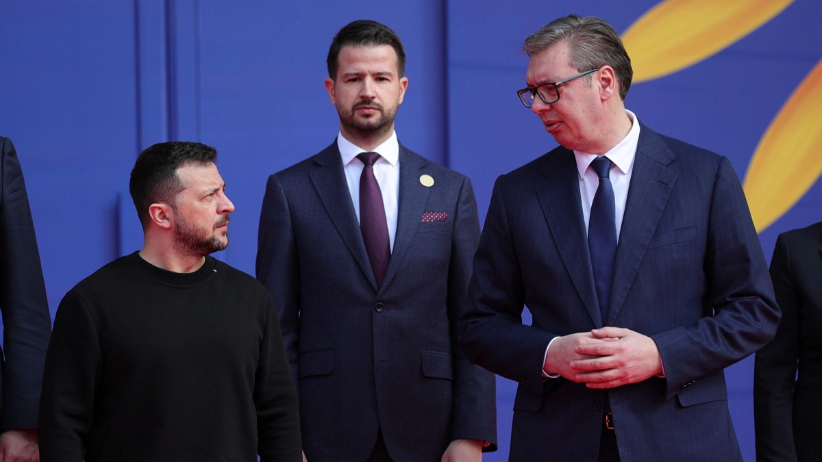 Der serbische Präsident Vučić besucht zum ersten Mal die Ukraine