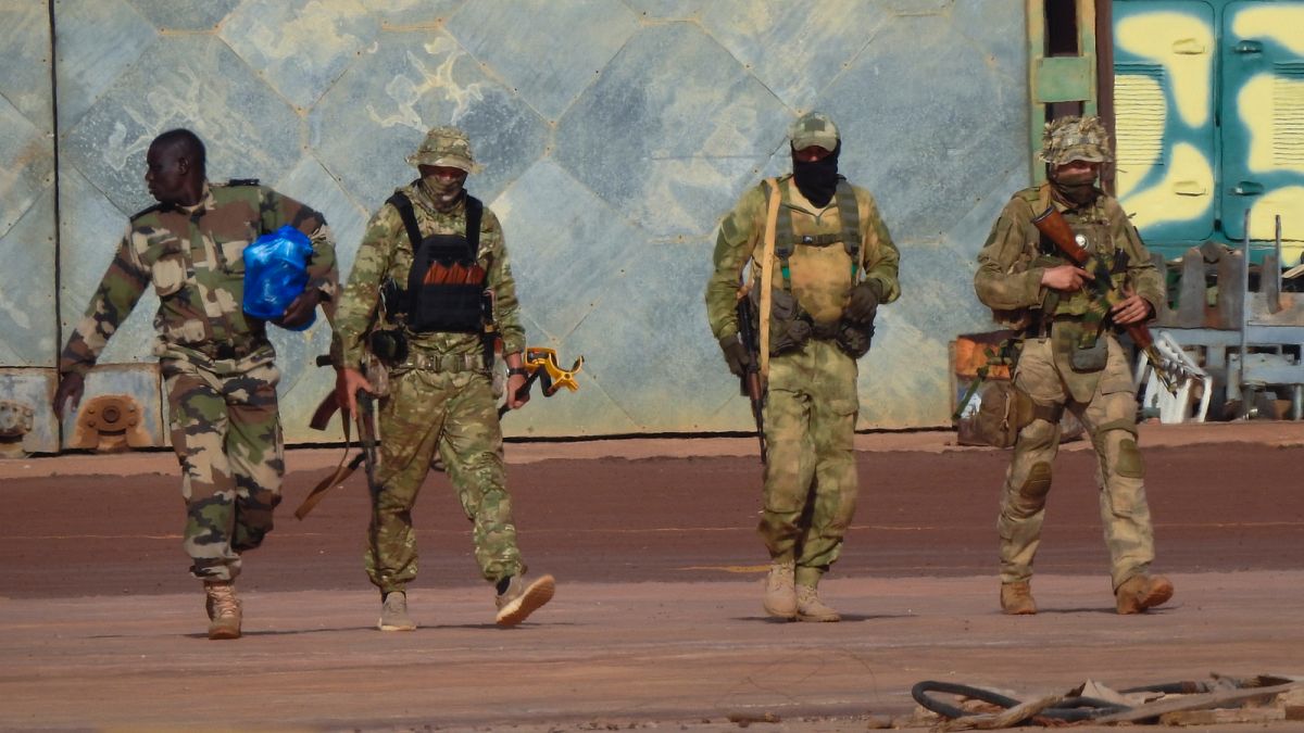 "Afrikanische Initiative" verbreitet russische Propaganda in Afrika - Russland will mehr Einfluss auf dem Kontinent