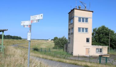 Wildes Bietergefecht: DDR-Wachturm für große Summe versteigert | Regional