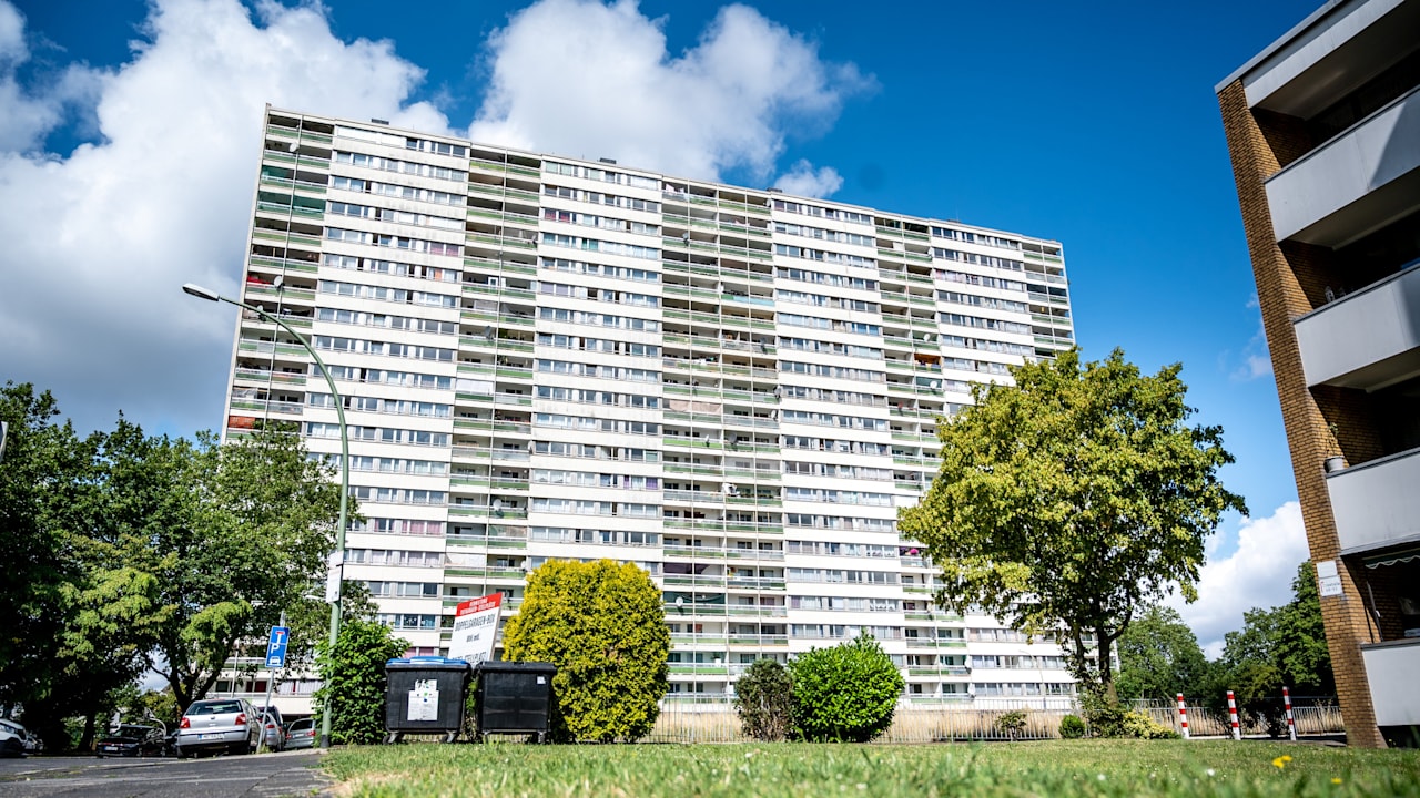 „Weißer Riese“: Lieferer „Picnic“ fährt nicht mehr zum Problemhochhaus | Regional
