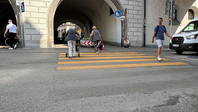 Posse um neuen Fußgängerstreifen: Auflösungserscheinungen in der Altstadt
