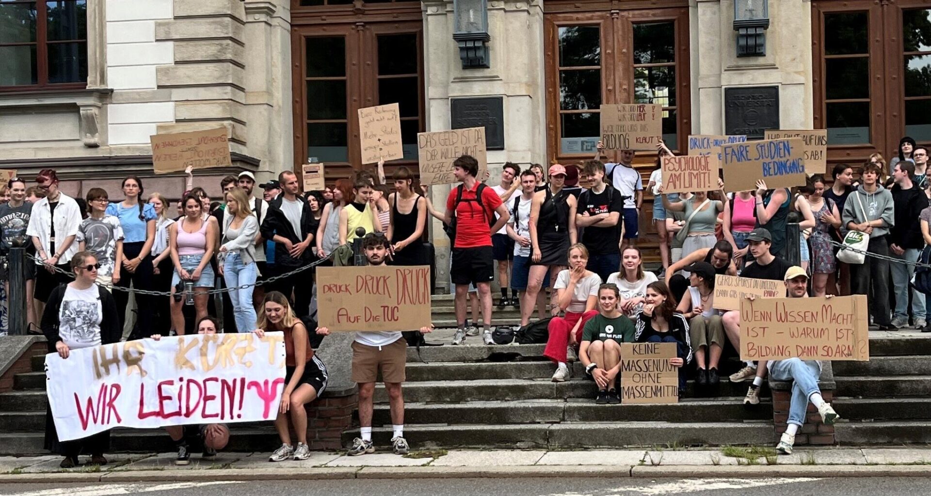 Psychologiestudenten der TU Chemnitz fürchten um Qualität der Lehre