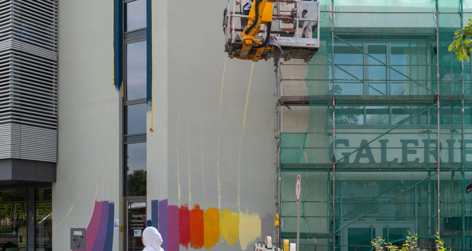 Wer malt denn hier? Weitere Wand in Chemnitzer Innenstadt wird bunt